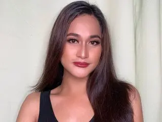 Private video shows AlinaFlores