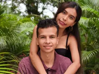 Livesex amateur jasmin LuccyAndJames